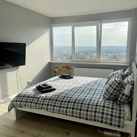 Panoramic View And Free Parking Apartment