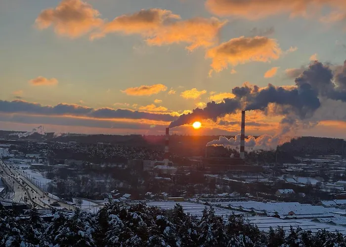 Panoramic View And Free Parking